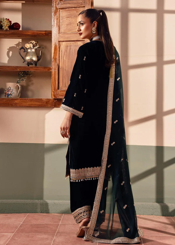 Hooriya Kai velvetine