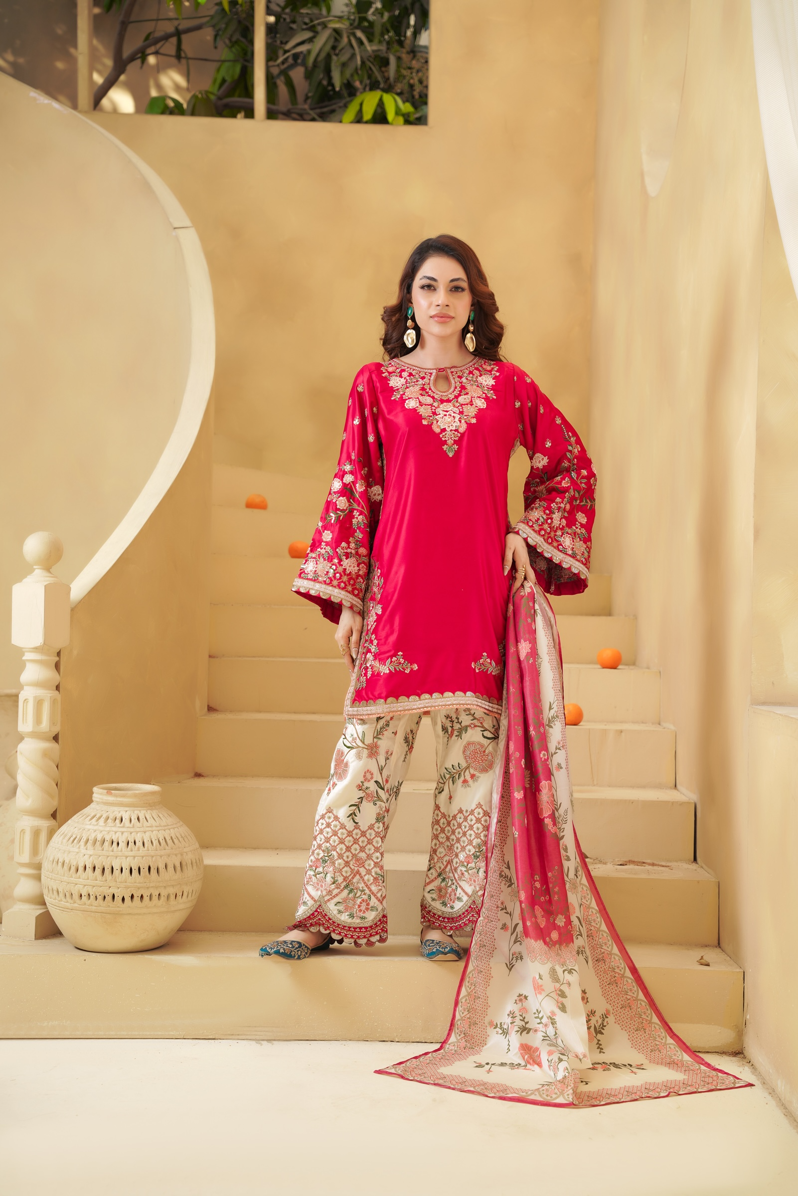 ETHNIC EMB 04