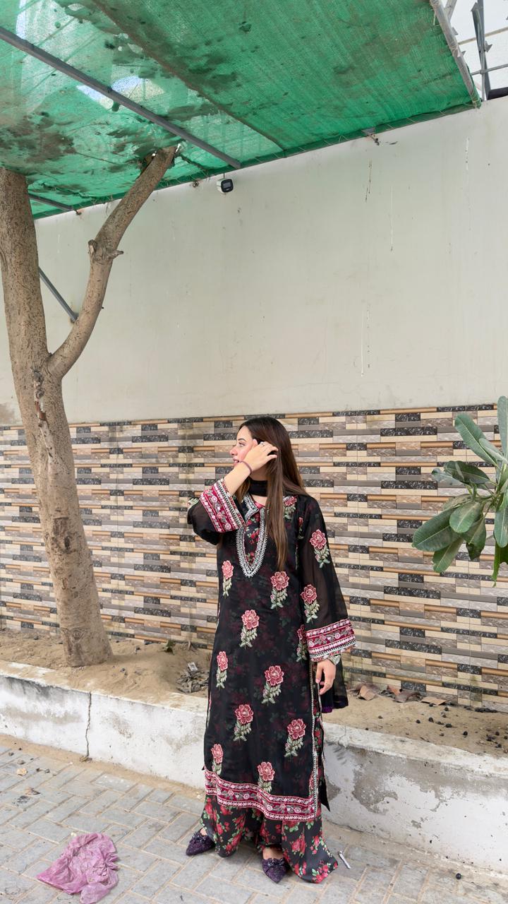 Mawra Midnight Black