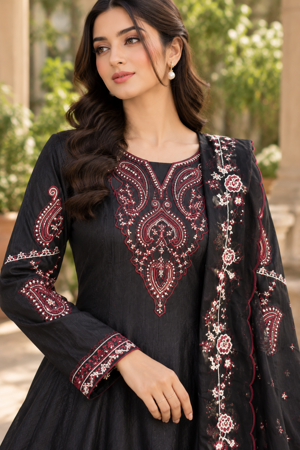 Urwa Midnight black