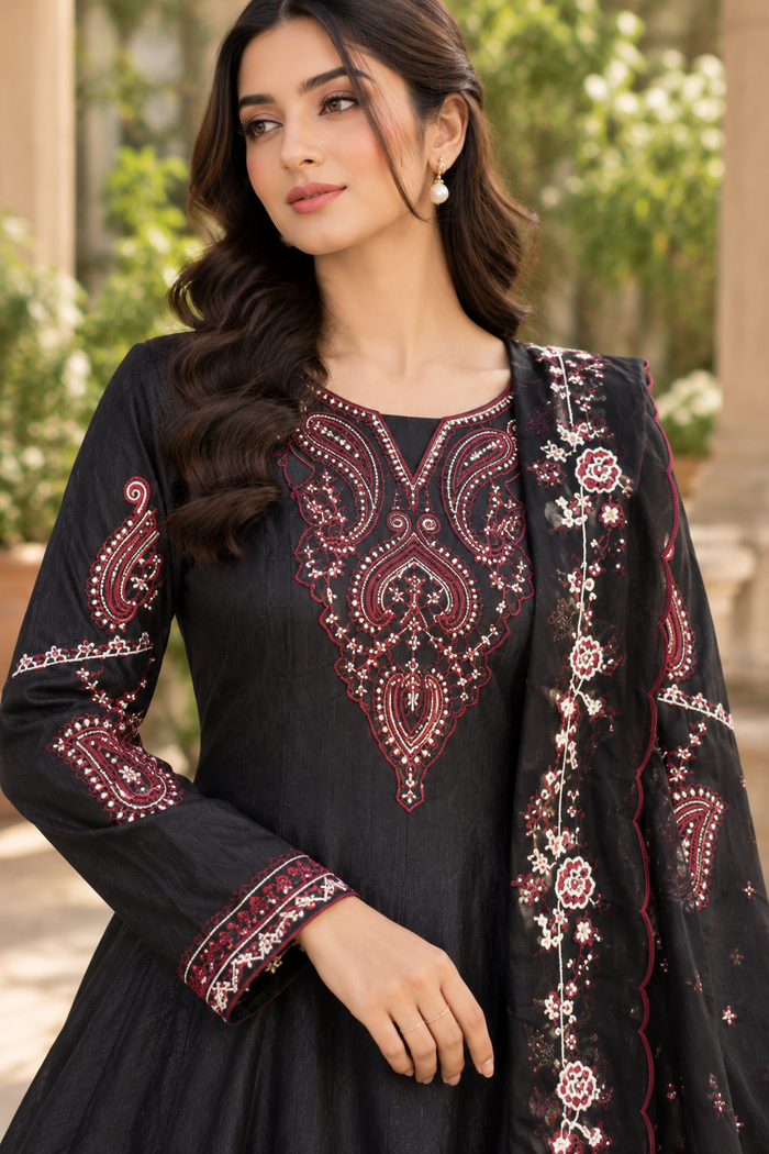 Urwa Midnight black
