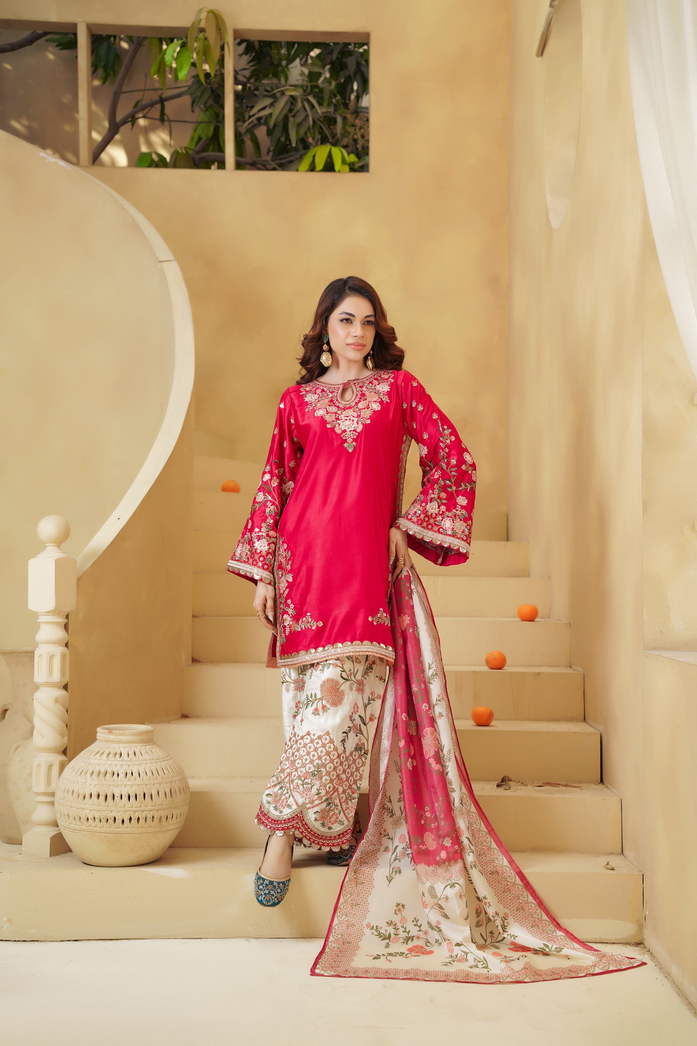Elyra Red