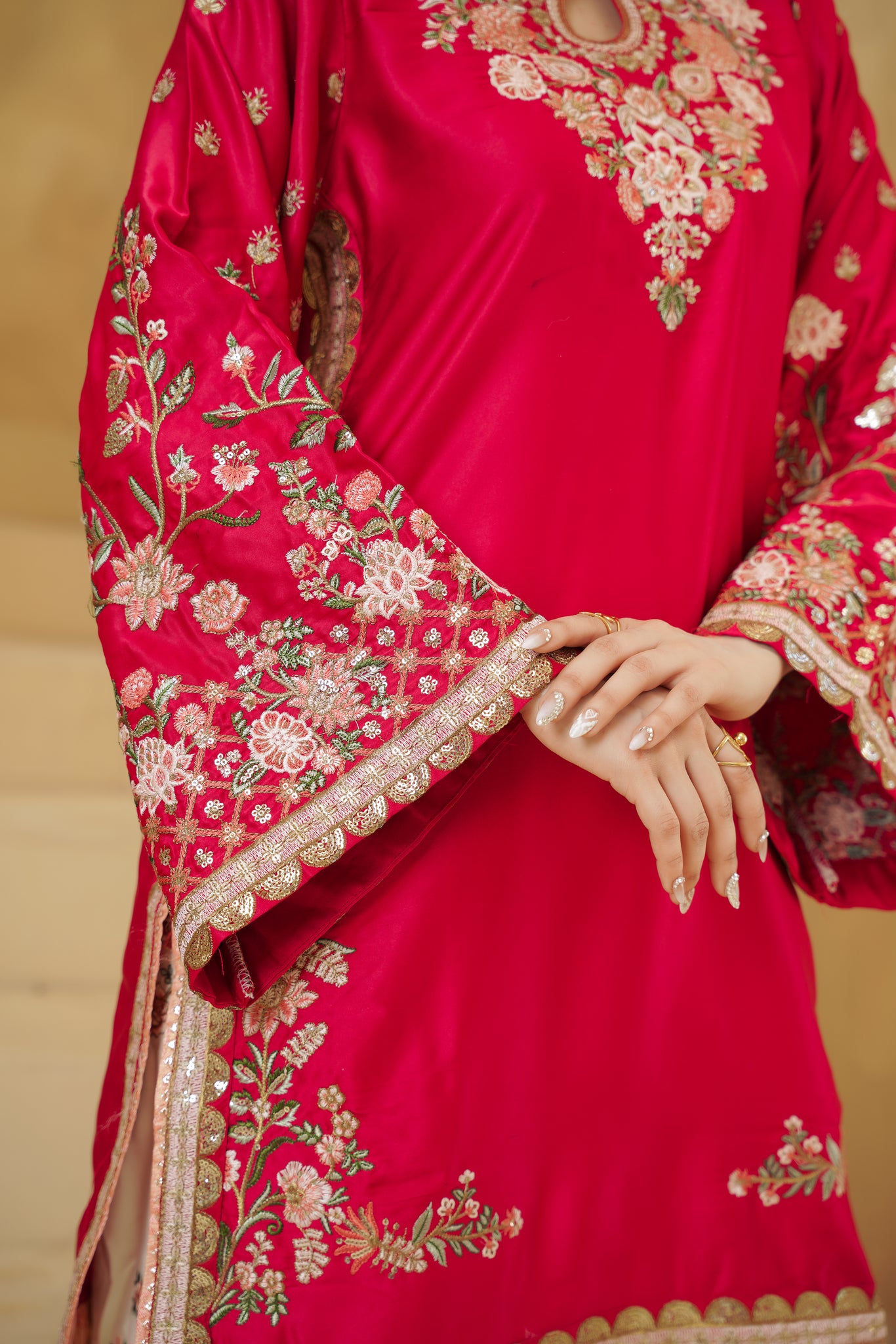 Elyra Red