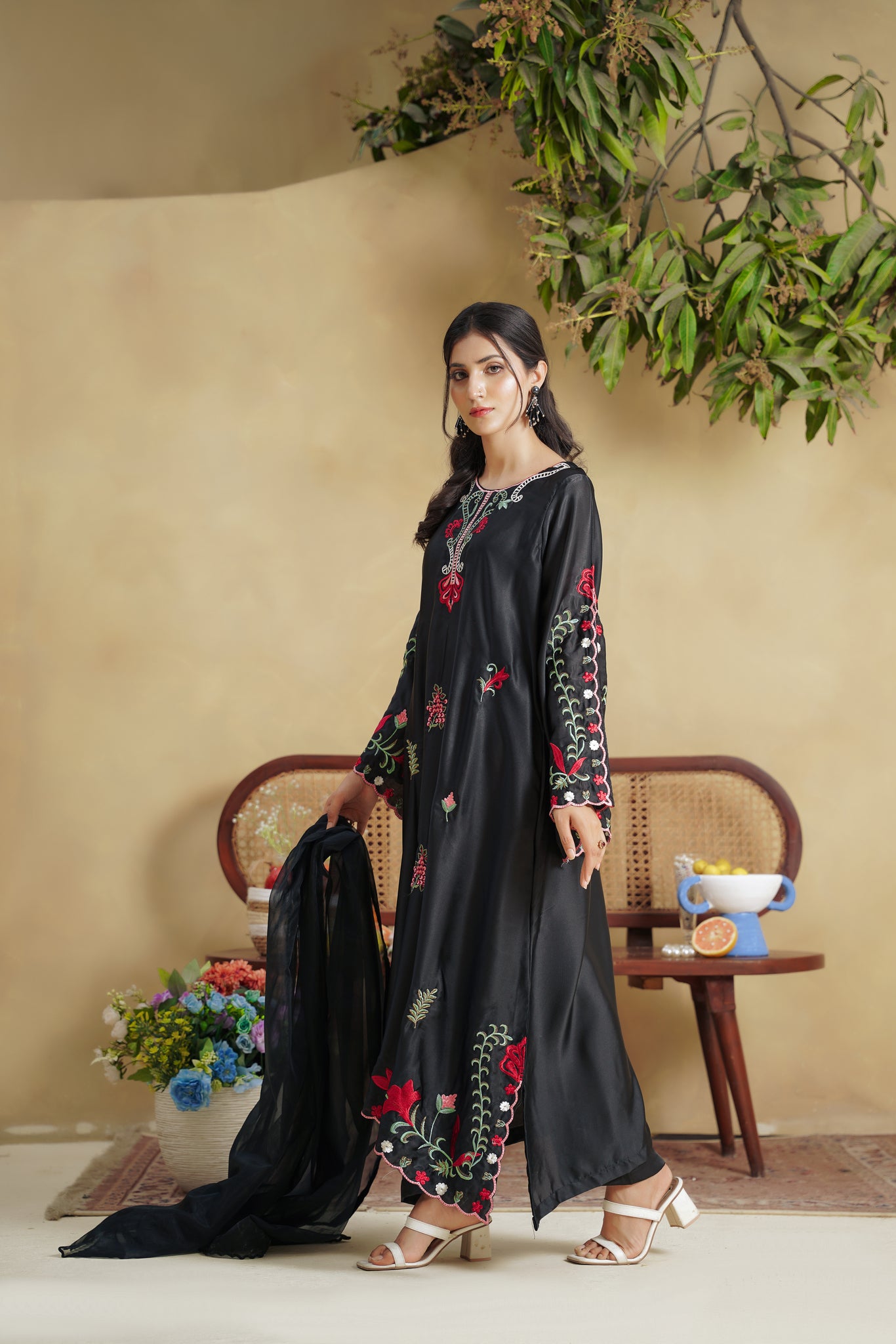 Maveen Midnight Black