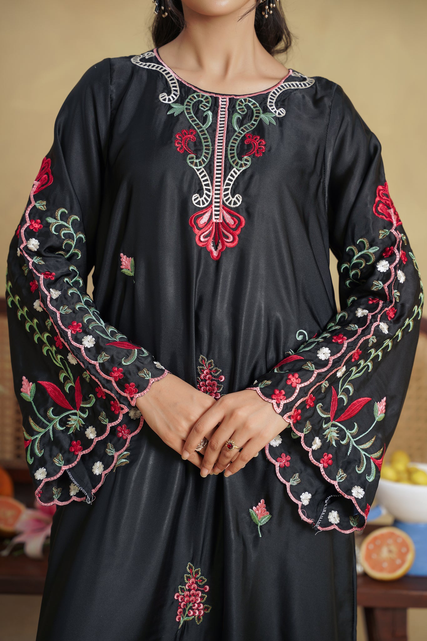Maveen Midnight Black