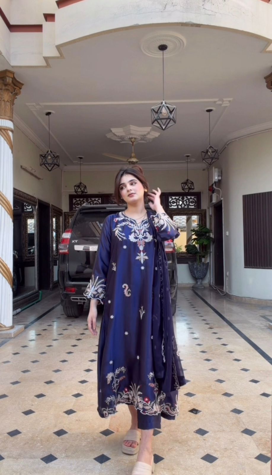 Nisha Navy Blue