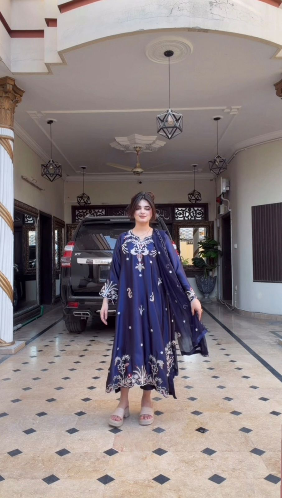 Nisha Navy Blue