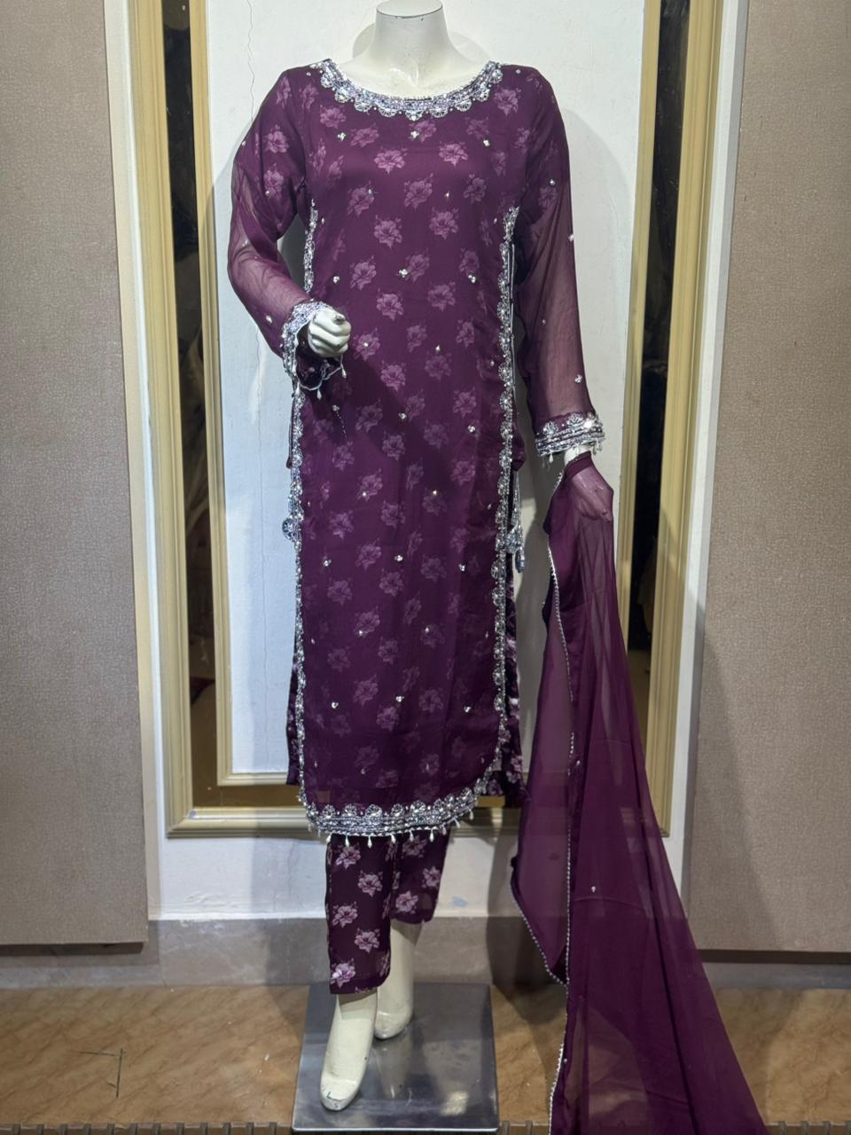Amara plum