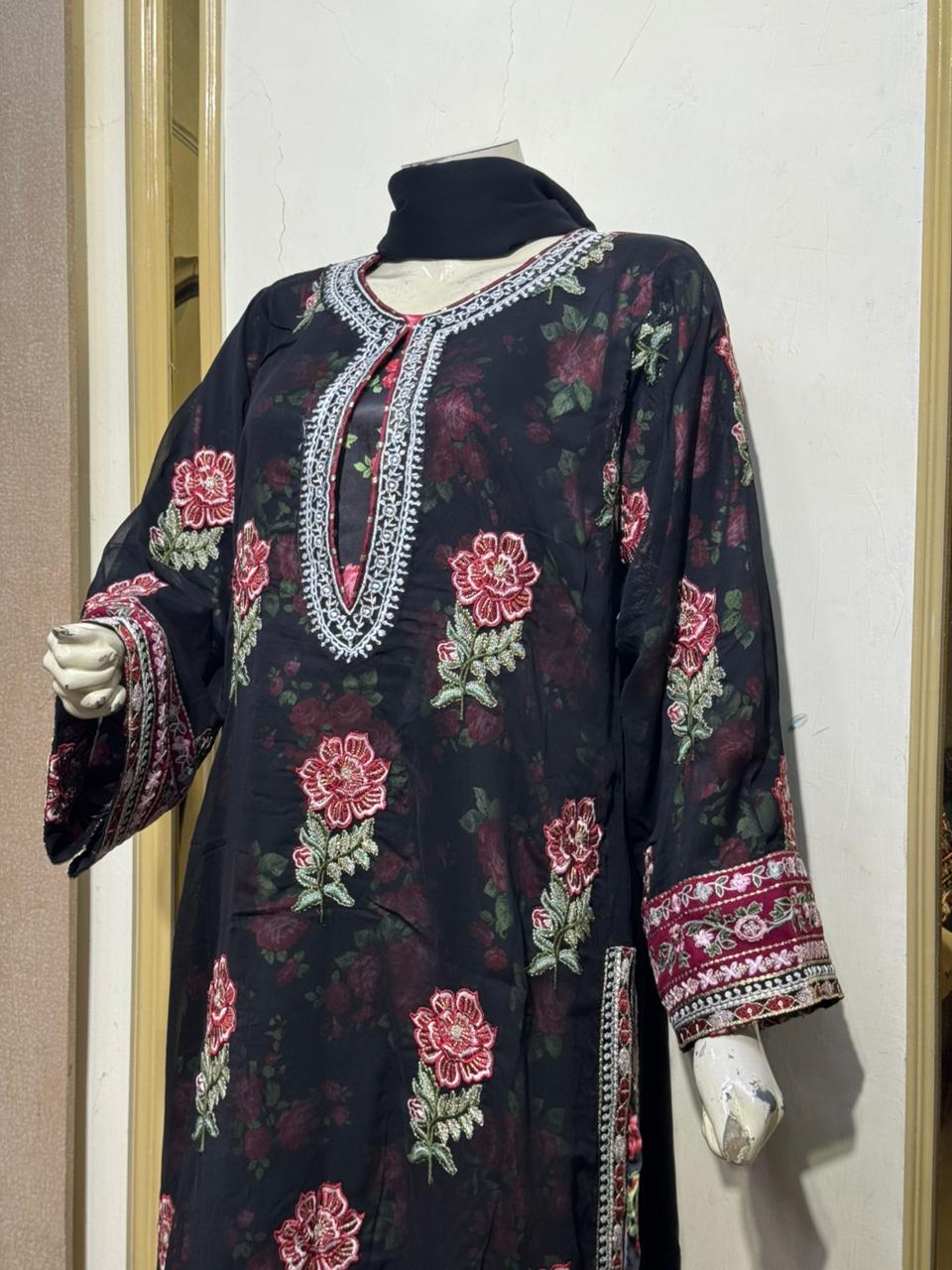 Mawra Midnight Black