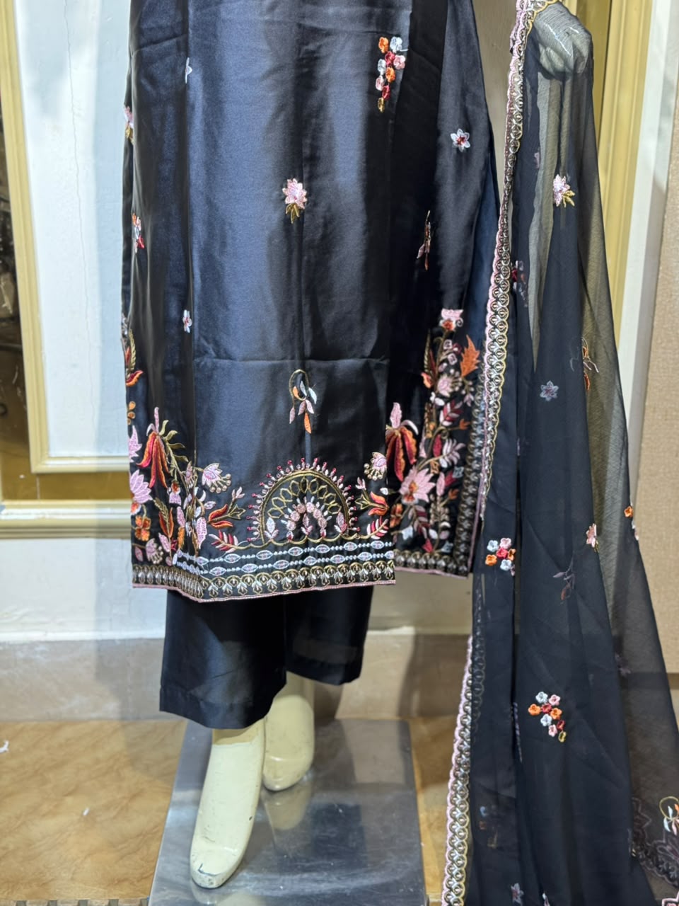 Zaria Silken Midnight Black