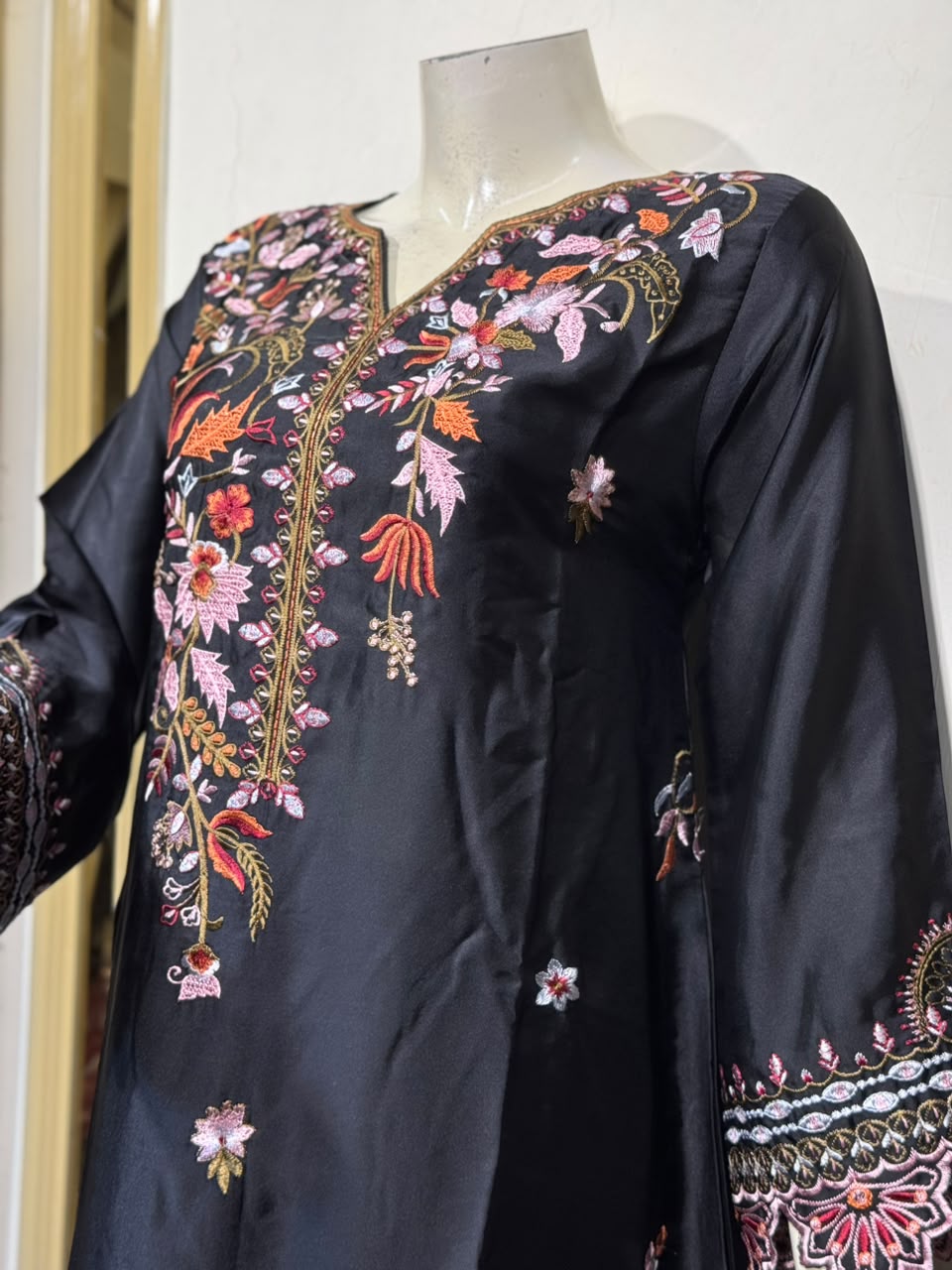 Zaria Silken Midnight Black