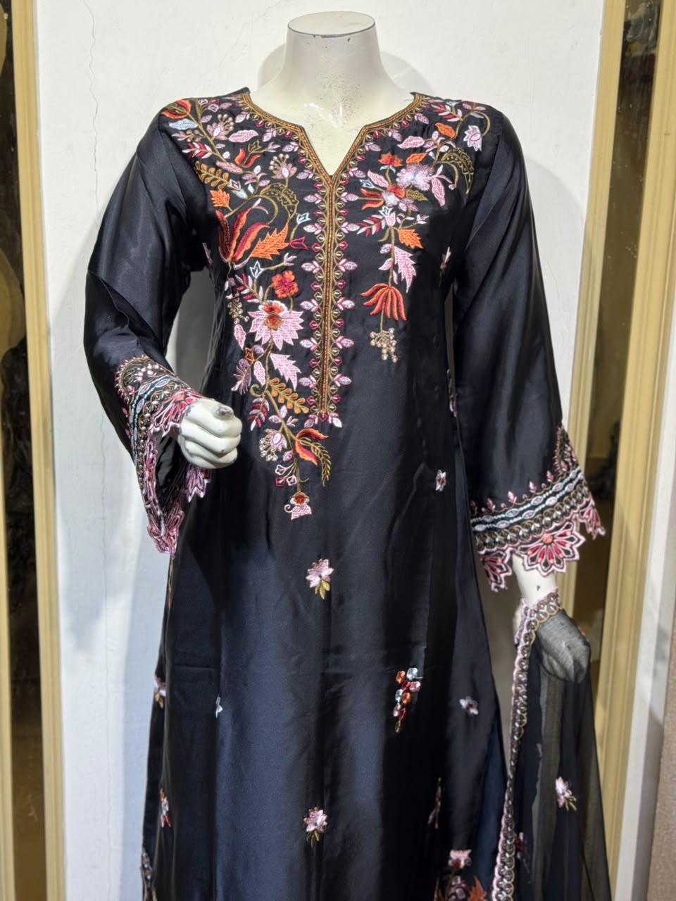 Zaria Silken Midnight Black