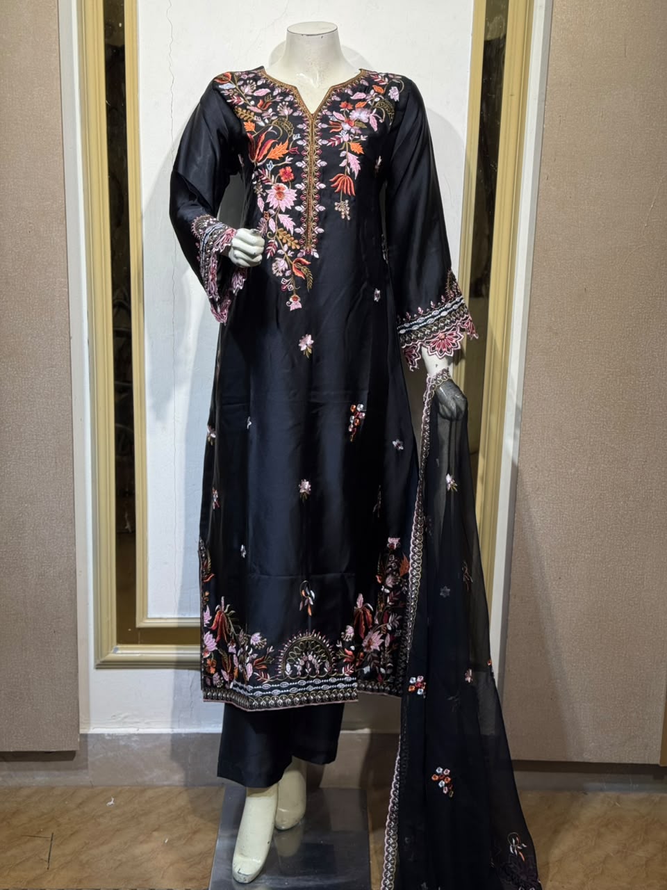 Zaria Silken Midnight Black