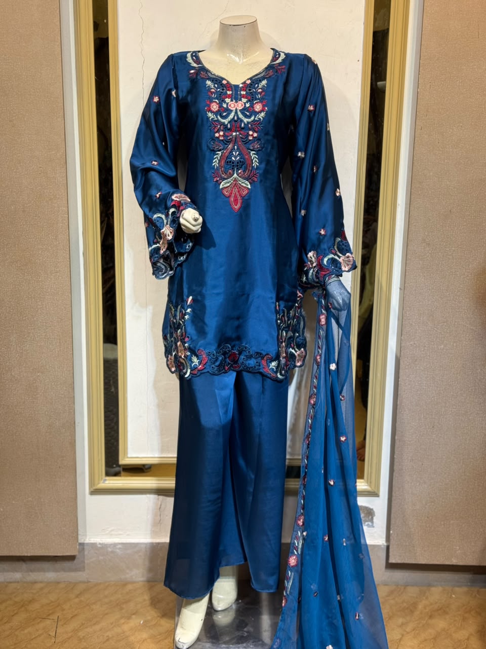 Rovena Teal