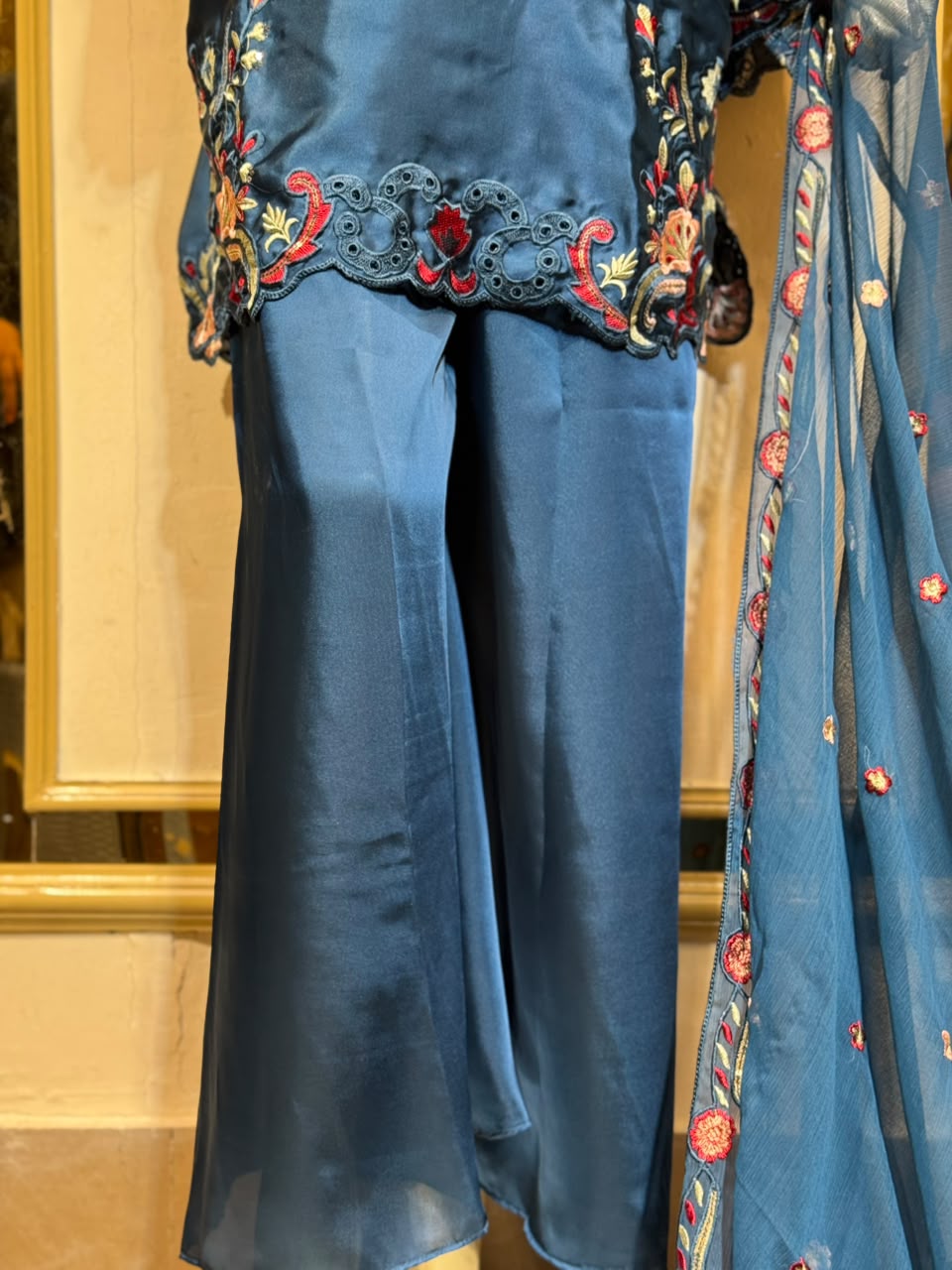 Rovena Teal