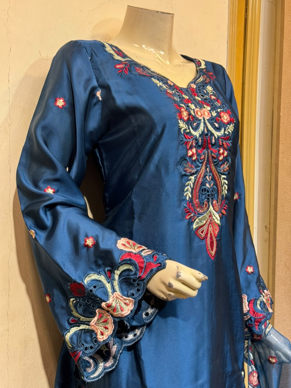 Rovena Teal