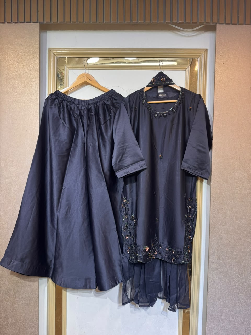 Zarvish Black