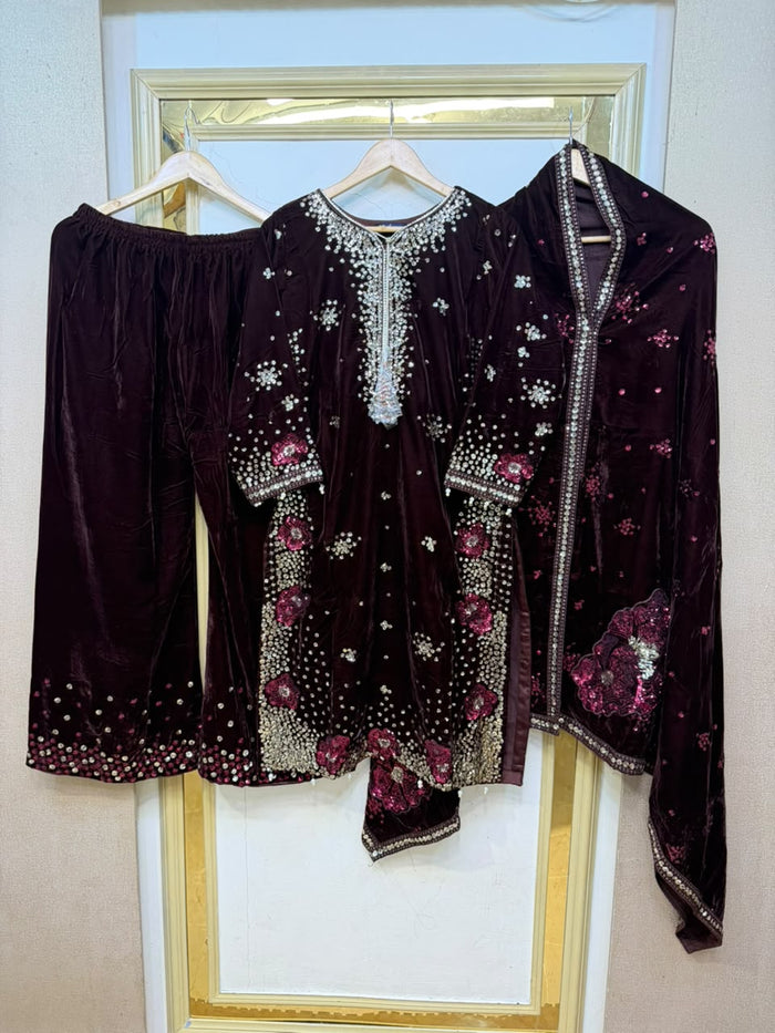 Jazmin Brown Velvet