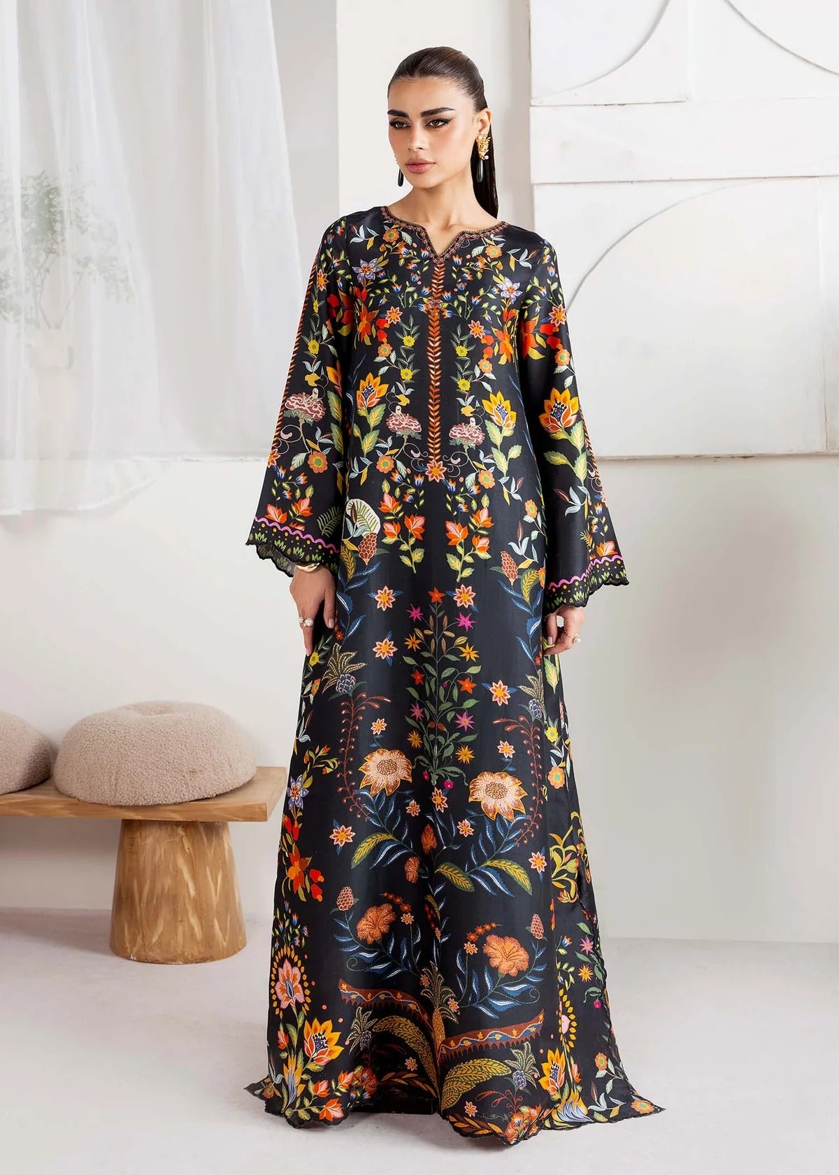 Seraphine Black