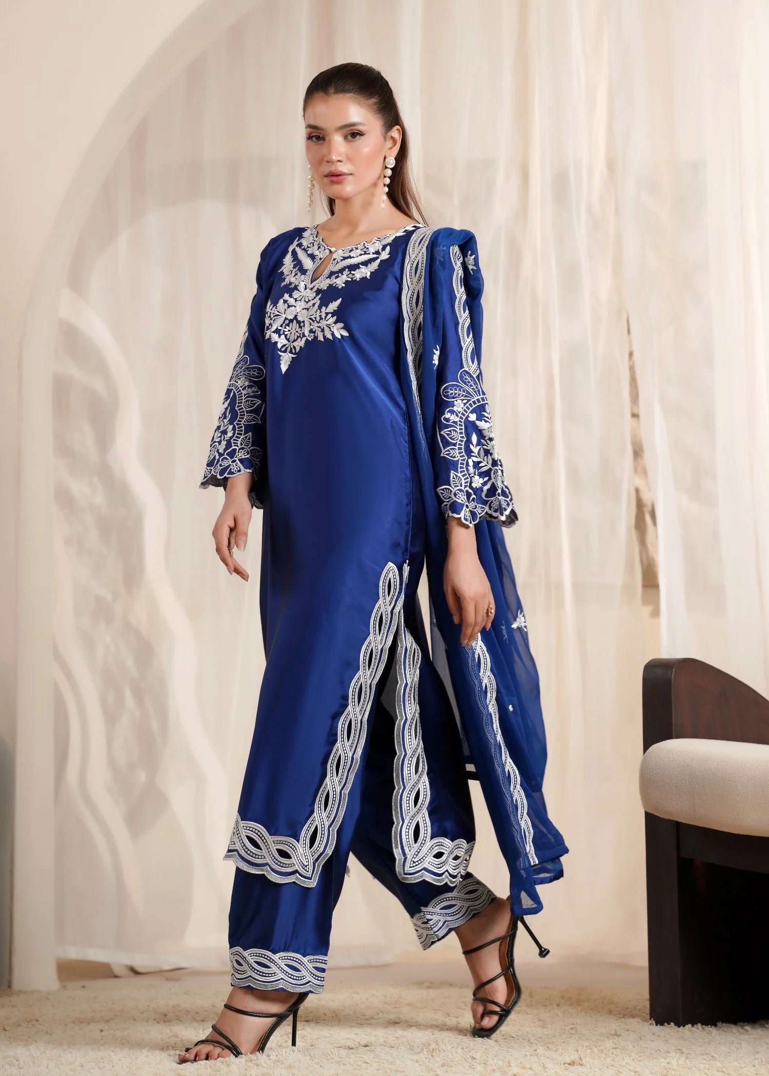 Hoorian Royal Blue