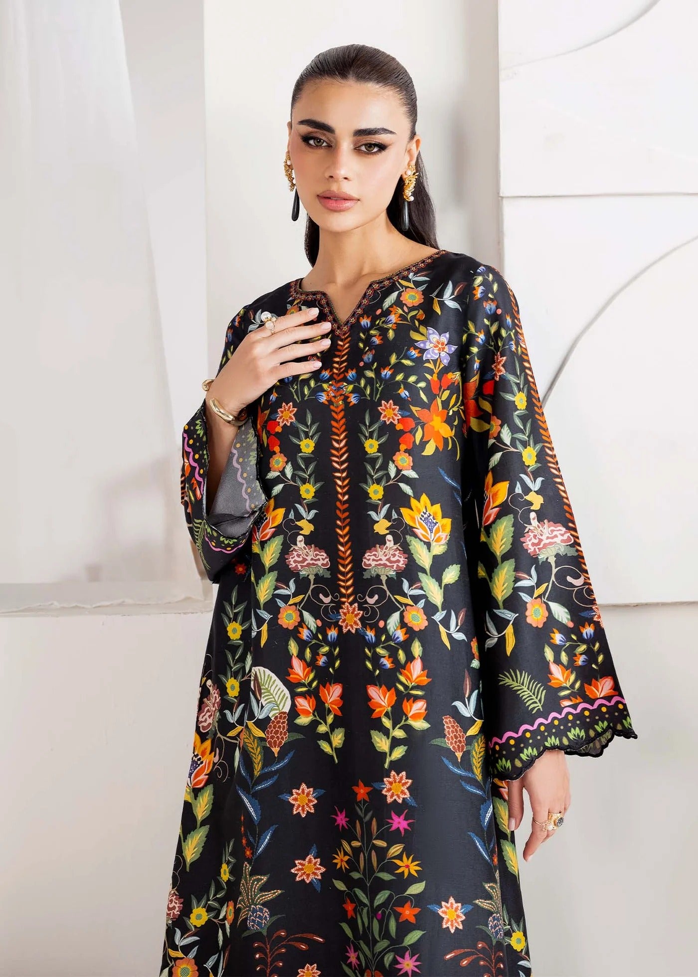 Seraphine Black