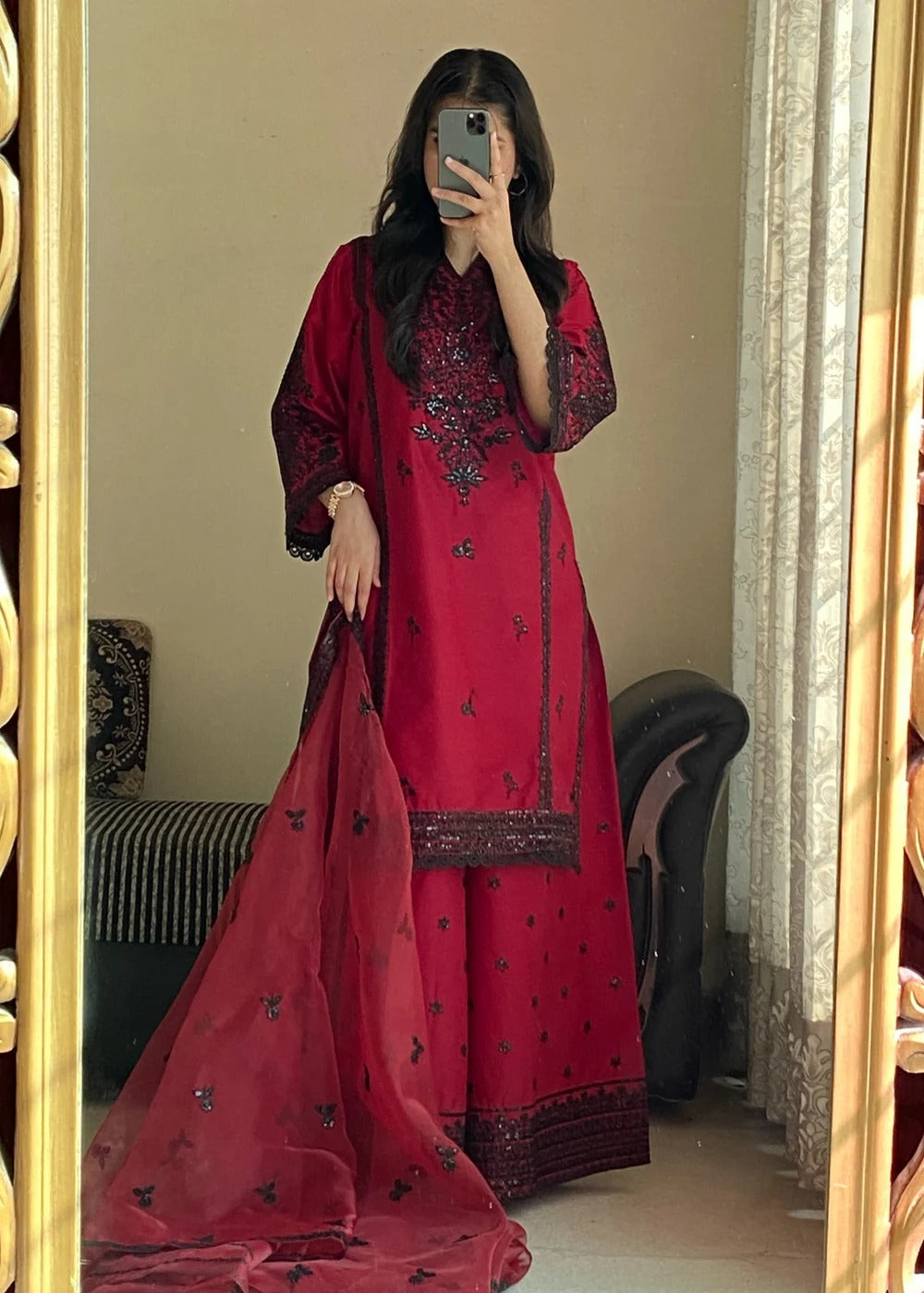 Zebunisa Maroon