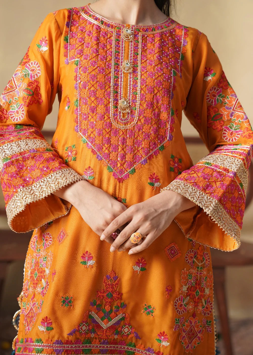 Cyra Orange