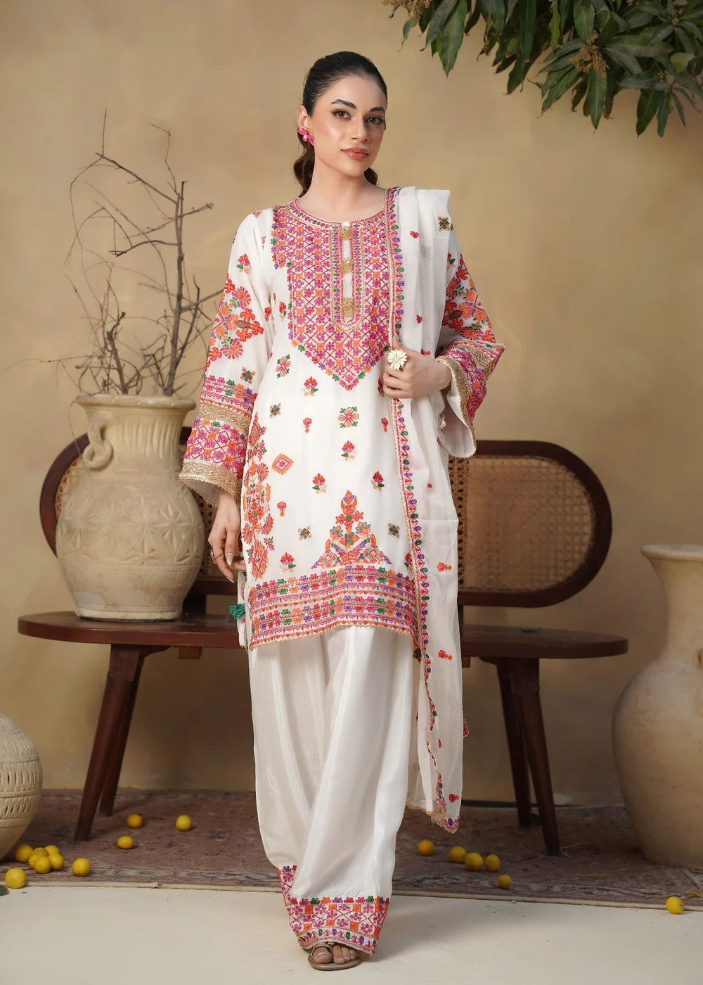 Cyra Pearl White