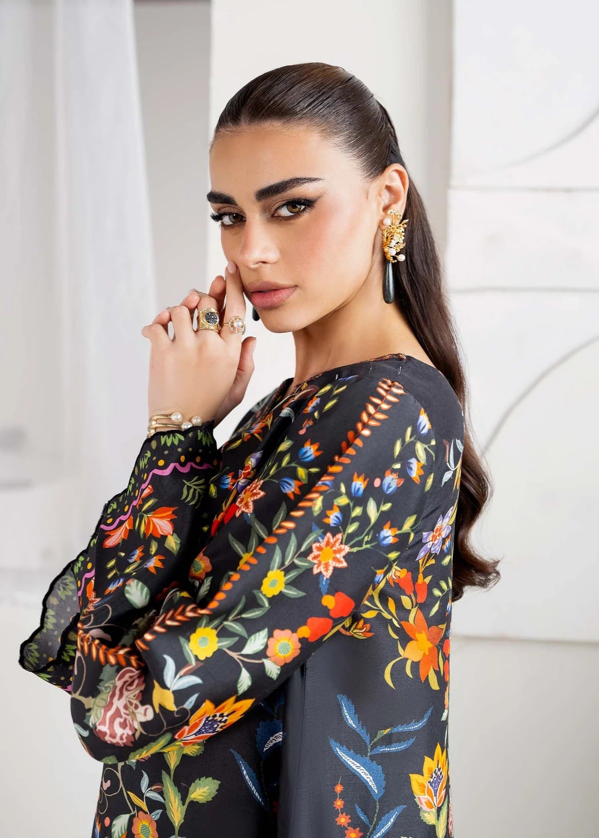 Seraphine Black